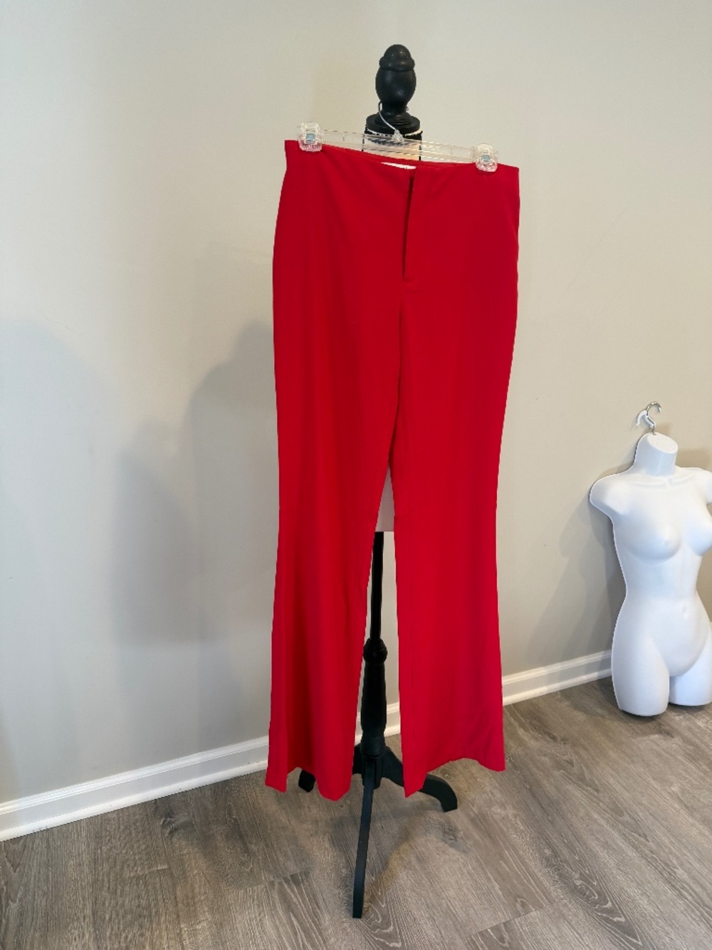 NWT Alice and Olivia Teeny Low Rise Flare Leg Pants Size 4